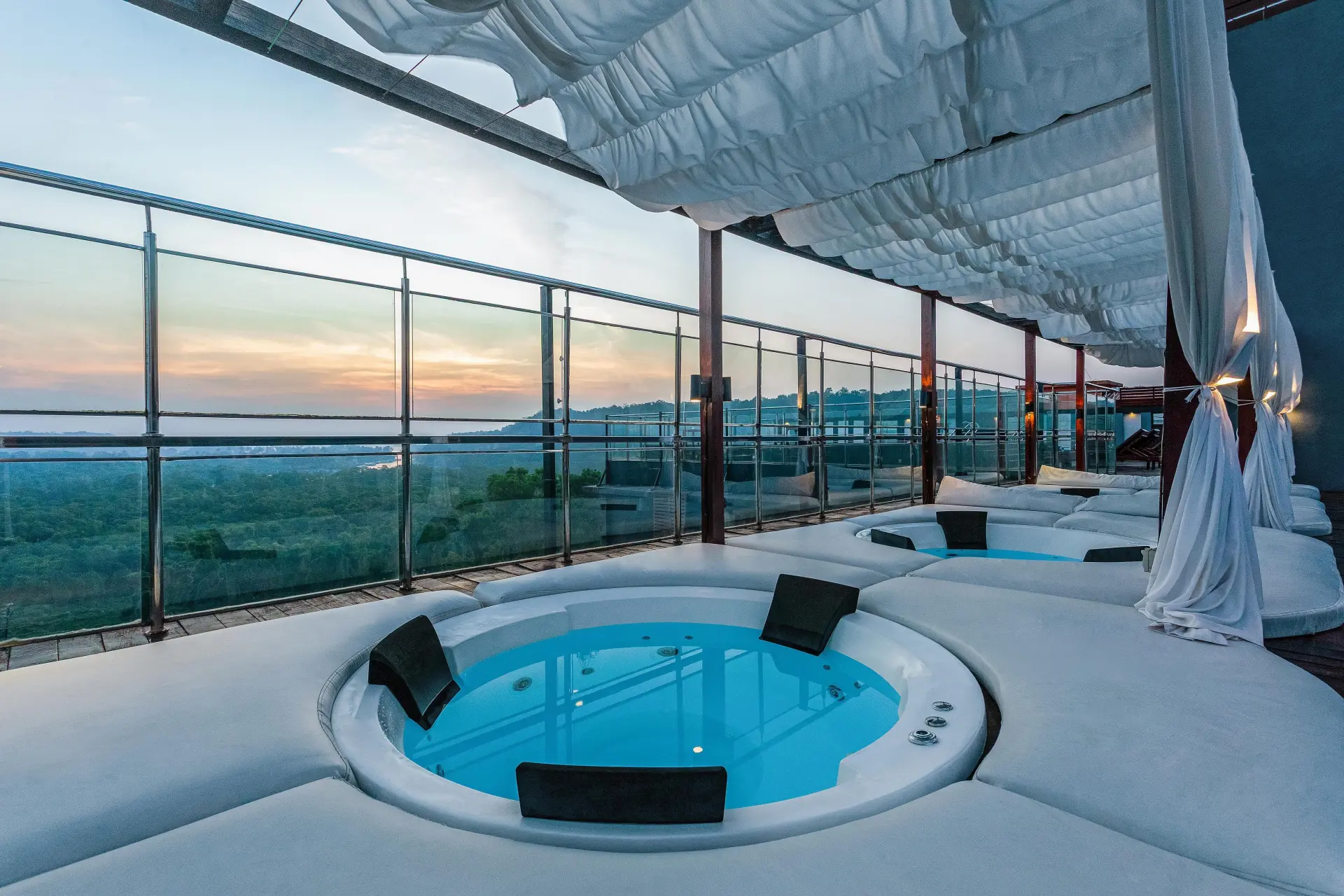Sinq Prive, Candolim