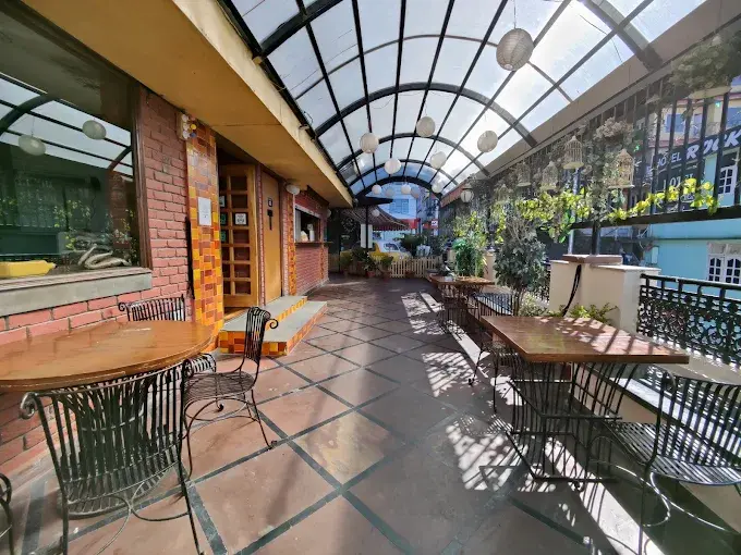 Hotel Willow Banks, Mall Road Shimla