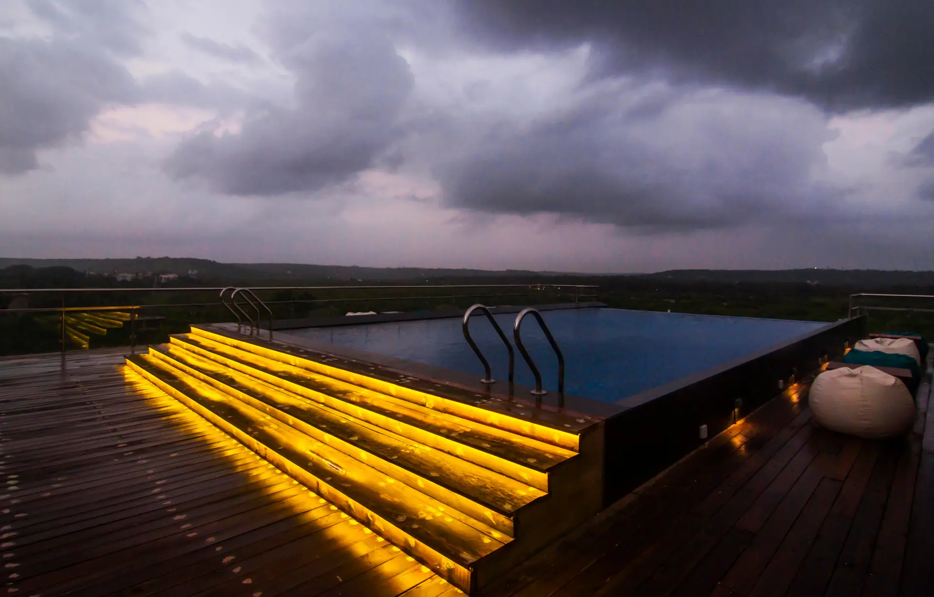 Sinq Prive, Candolim