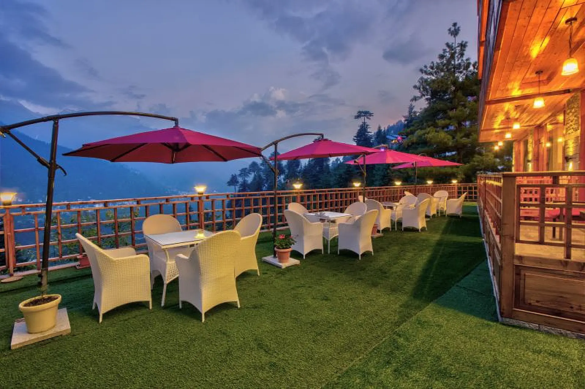 The Holiday Villa Resorts & Spa