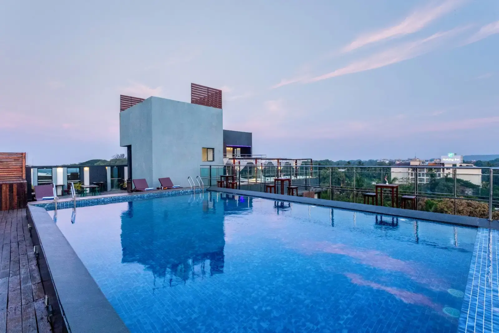 Sinq Prive, Candolim