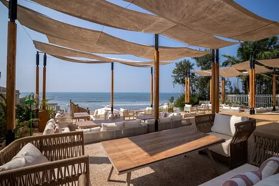 Larisa Resort, Morjim