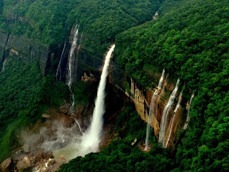 Explore Meghalaya – A Scenic Northeast Escape