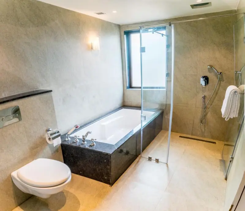 IVY Suite Room with Balcony Image