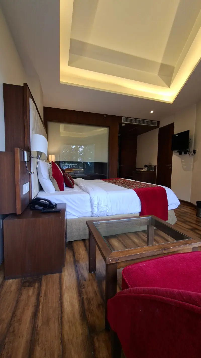 Corporate Room
