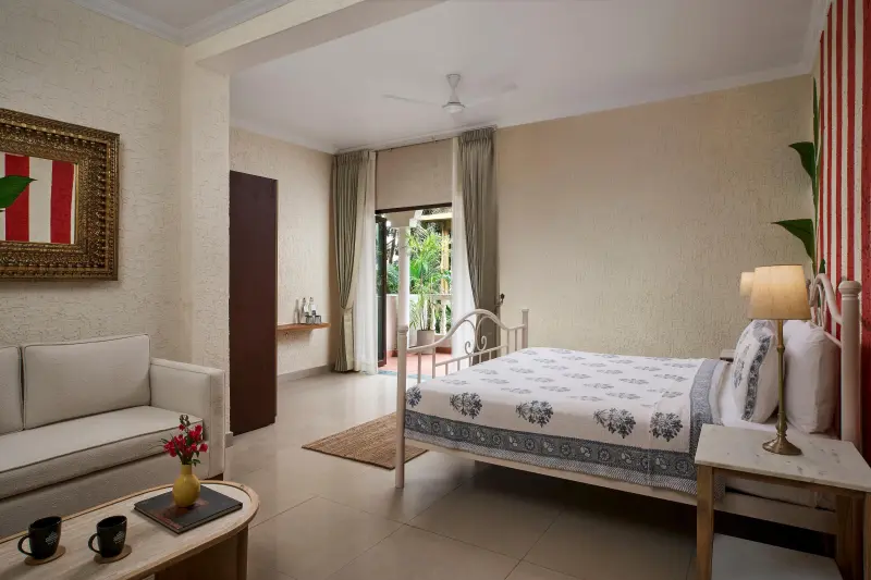 Deluxe Room with Balcony (Non Beach) Image