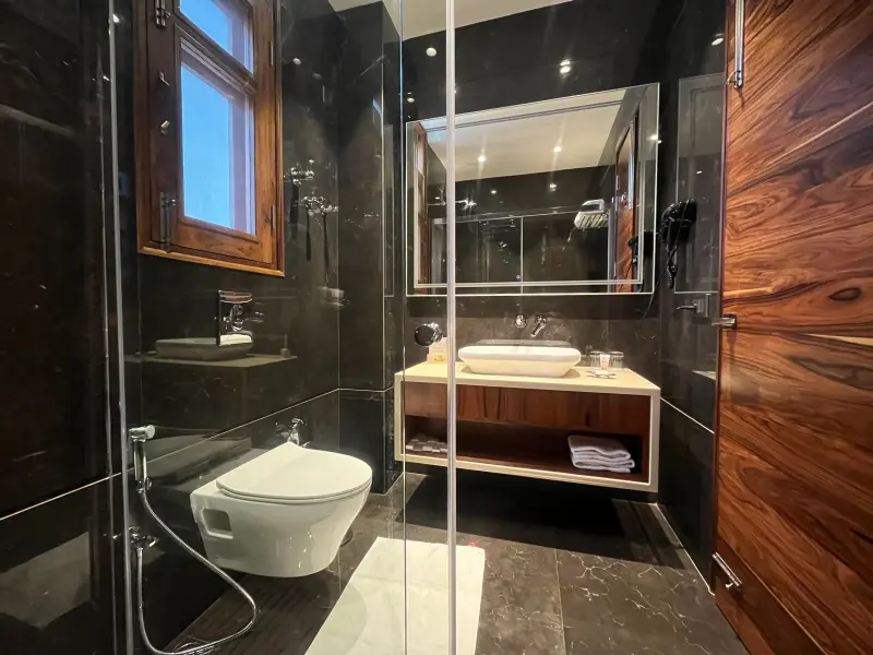 Luxury Suite Image
