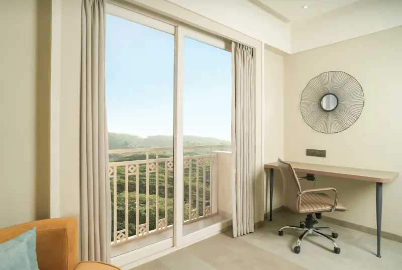 King Guest Room Higher Floor Image