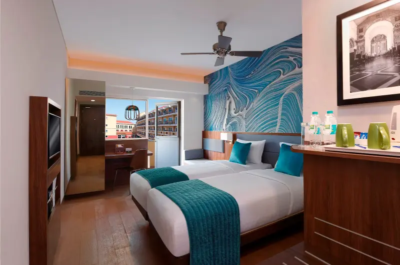 Superior Queen Pool view Room