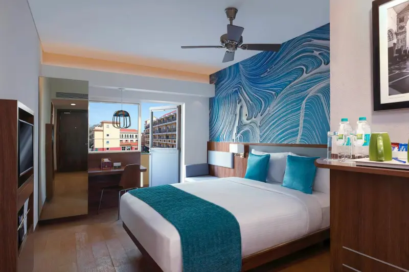Standard Queen Room