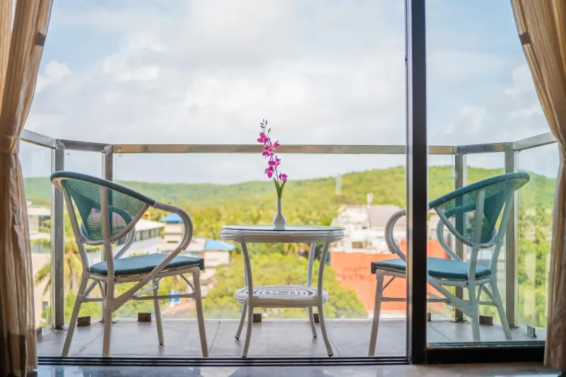 Deluxe Room with Balcony Image