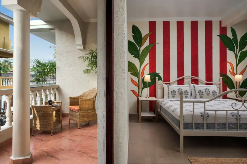 Deluxe Room with Balcony (Non Beach)