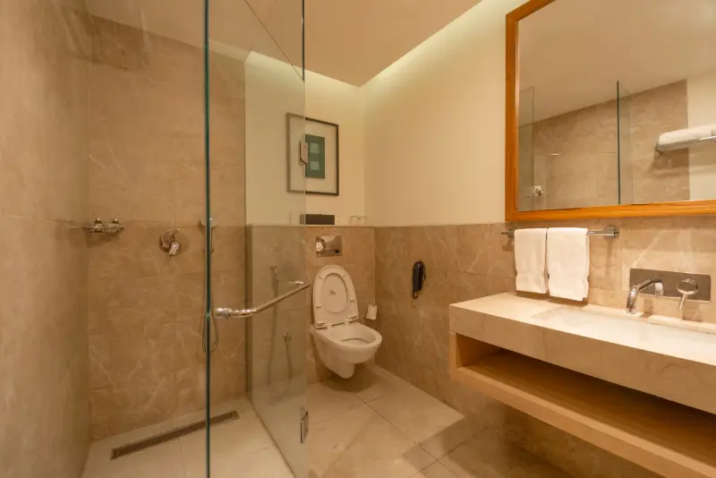 Panoramic Room Valley View Image