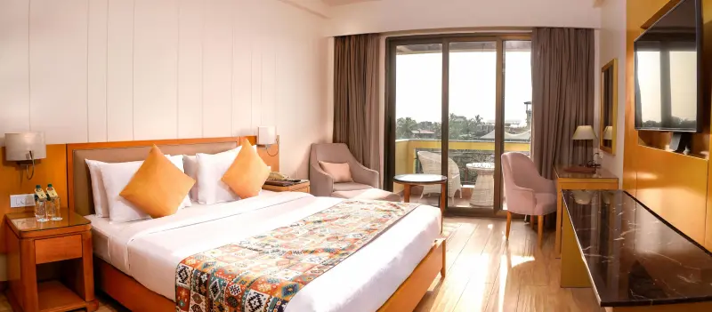 Premium Room with Balcony(Pool View)