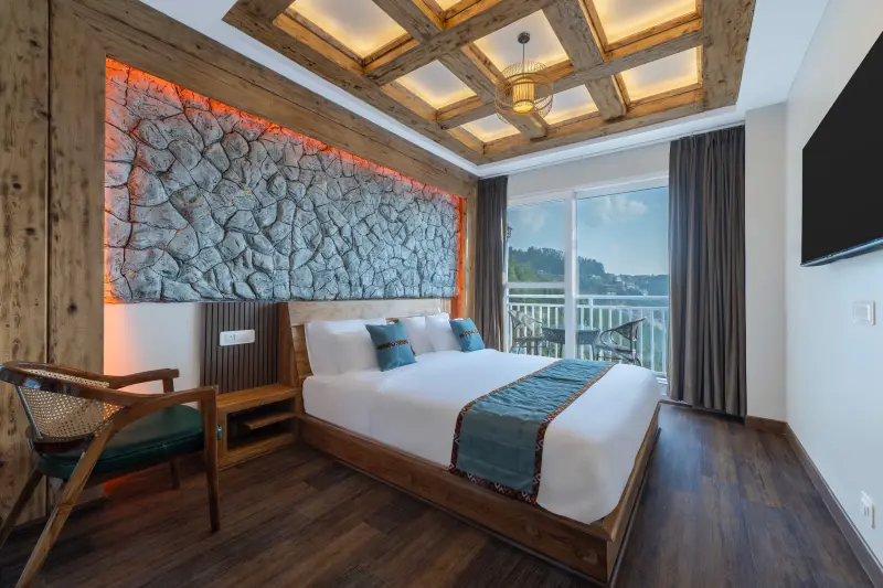 Comet Room with balcony
