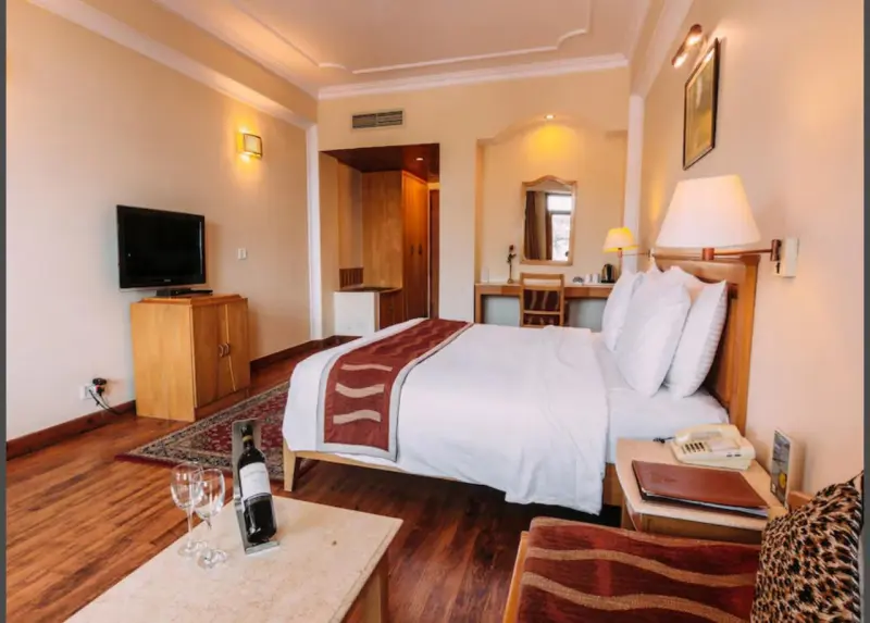 Super Deluxe Room with Small Balcony Image