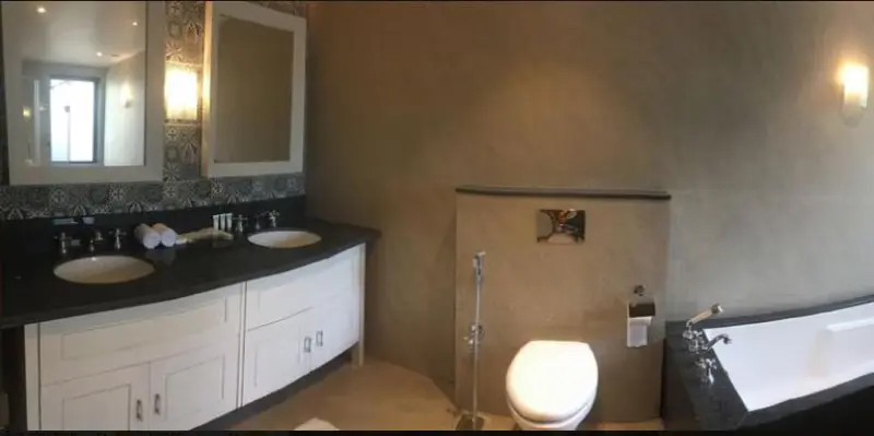 IVY Suite Room with Balcony Image